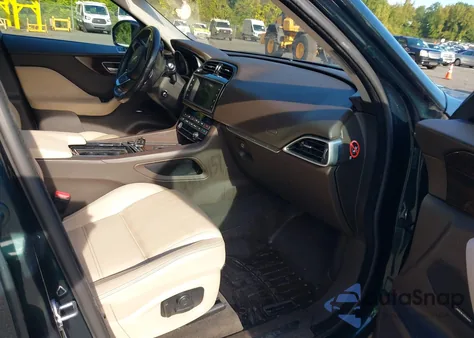 2018 Jaguar F-Pace 35T Prestige из США, поврежденный, VIN SADCK2EV5JA254021